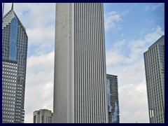 S Michigan Avenue 066 - Aon Center, Chicago's 3rd tallest (83 floors, built 1973).